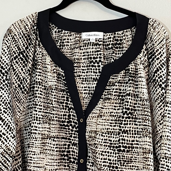 Calvin Klein Top Women 2X Black Animal Print Safari Preppy Classic Mature Resort - Picture 5 of 13